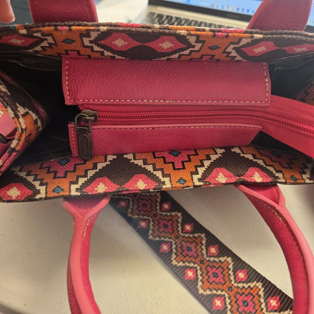 Wrangler Southwestern Aztec Canvas Tote Bag Crossbody Pink Brown Purse Cowgirl - Picture 4 of 6
